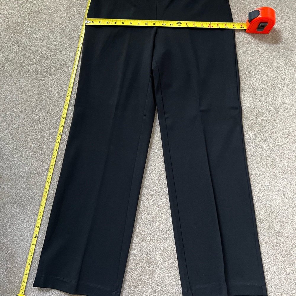 Tahari size 10 side zip black pants - Picture 2 of 6
